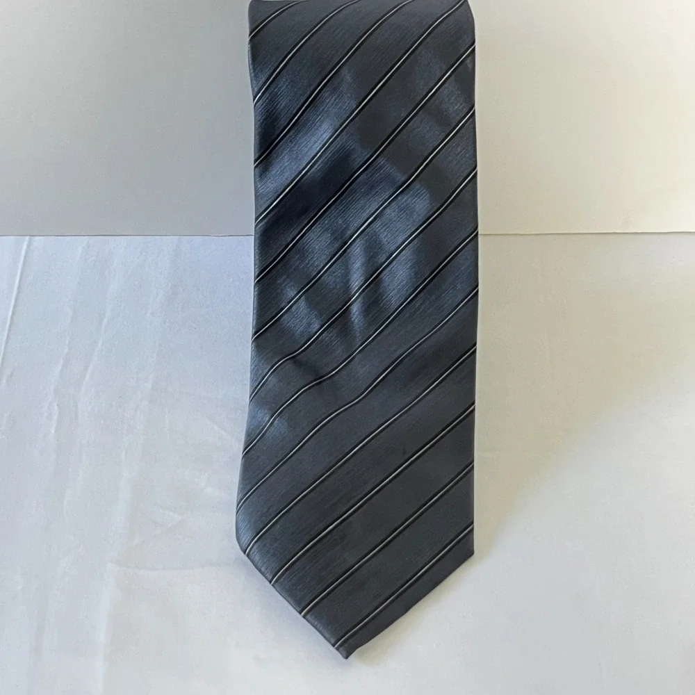 Armani‎ Collezioni Tie Gray Striped Silk Linen Blend Made in Italy Sateen Finish